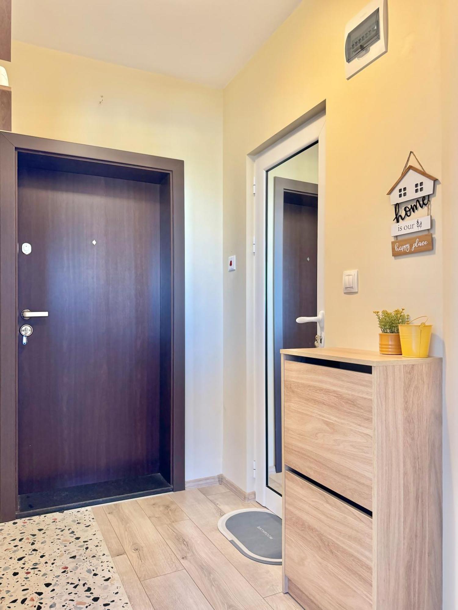 Restful Apartment For 4 Guests In ブルガス エクステリア 写真
