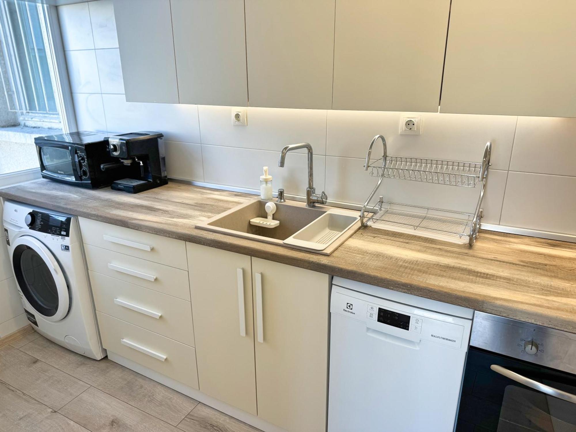 Restful Apartment For 4 Guests In ブルガス エクステリア 写真